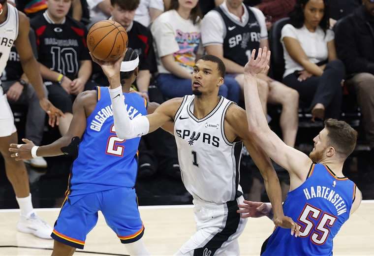 Spurs igualan la final del Oeste ante Thunder con descomunal actuación de Wembanyama