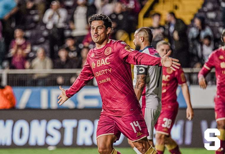 Andrey Soto llega al Deportivo Saprissa y Ariel renueva con los morados