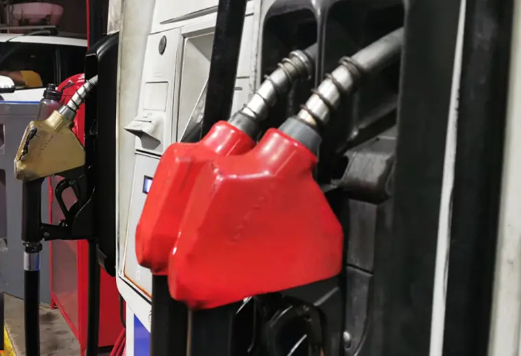 Recope solicita importante rebaja en gasolina regular