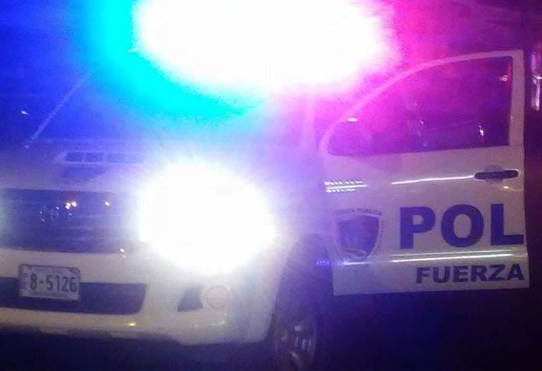 Pistolero ingresa a bar y asesina a hombre en Puntarenas