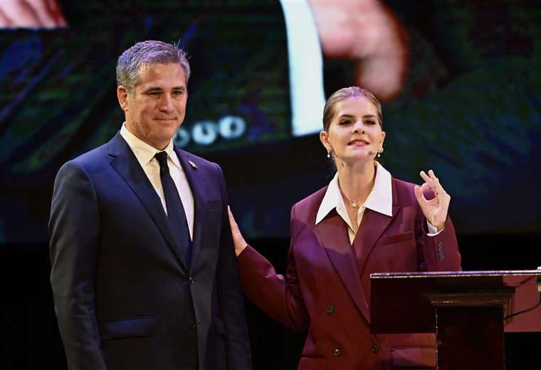Laura Fernández despide al canciller Manuel Tovar