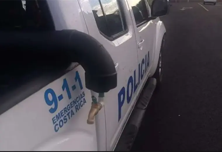 Peatón muere atropellado por carro en Matina