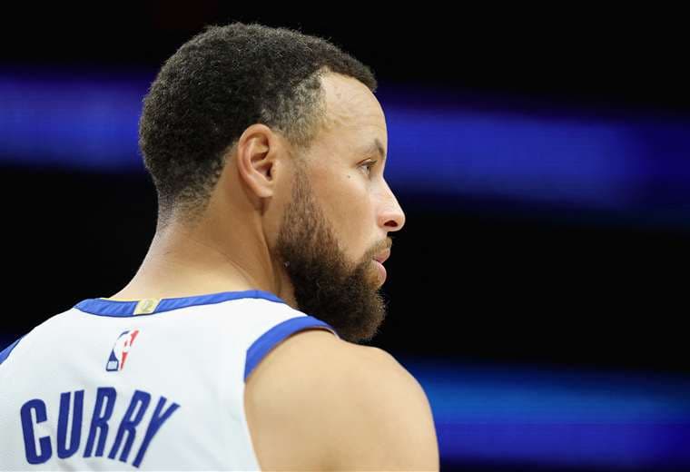 Stephen Curry y los Warriors salen perdiendo con la llegada de LeBron James a los 76ers