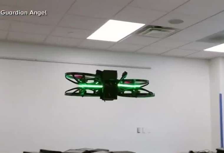 Drones con gas pimienta: la nueva apuesta de escuelas en EE. UU. contra los tiroteos