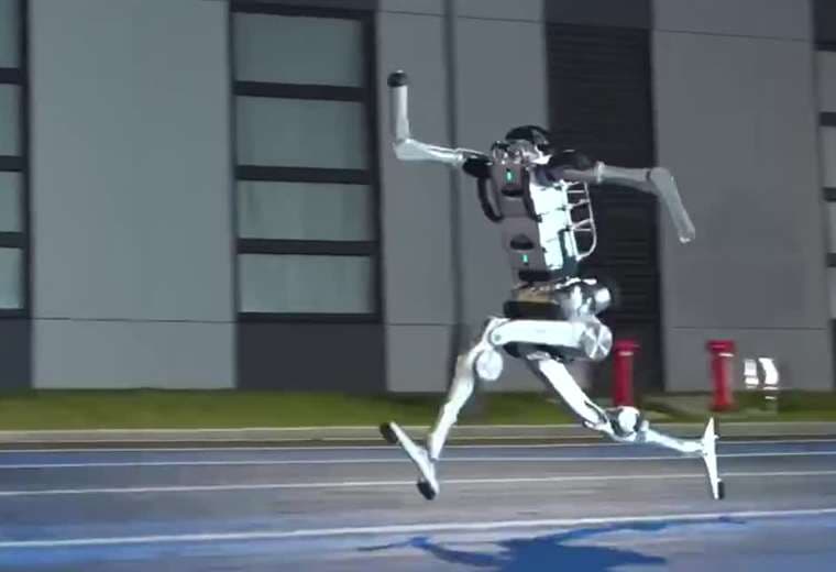 “Superman”, el robot humanoide que podría alcanzar a Usain Bolt en una carrera