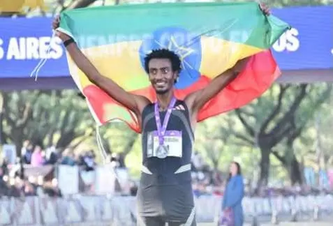 Etíope Kejelcha bate récord mundial en media maratón de Buenos Aires