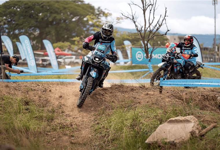Tres ticos viajan a la final del 'CFMOTO MT Challenge' en España