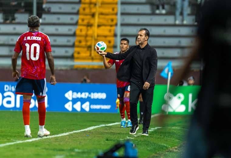 ¿Ultimátum? Fernando Batista dirigirá este domingo ante Haití