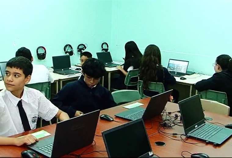 87% de escuelas no logra integrar tecnología al aprendizaje, según informe del MEP