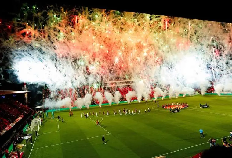 ¡Liga, Liga! Alajuelense tiene más afición que Saprissa en la GAM