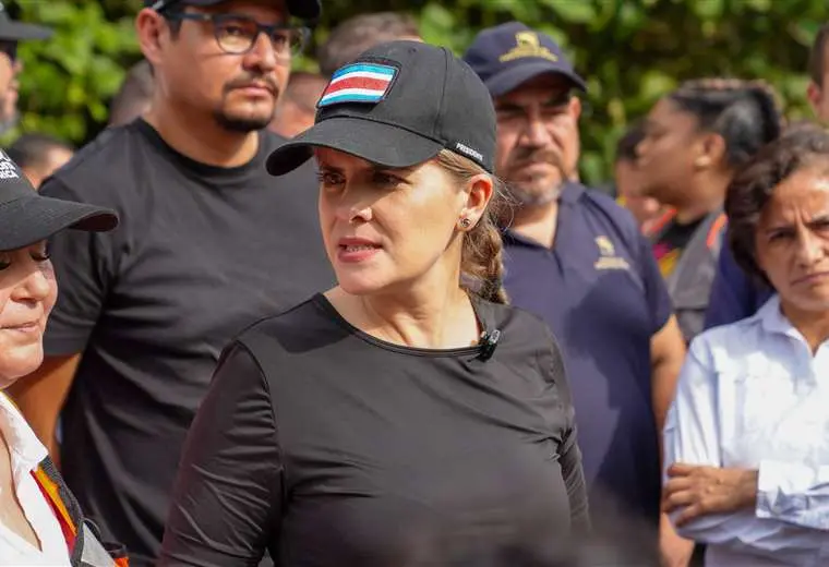 Encuesta: Fernández recibe buena nota, pero no tan alta como Chaves al inicio de su gestión
